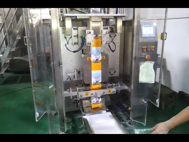 Fuldautomatisk Form Fill Seal Powder Packaging Machine til 1 kg mel eller kaffepakning med ventil